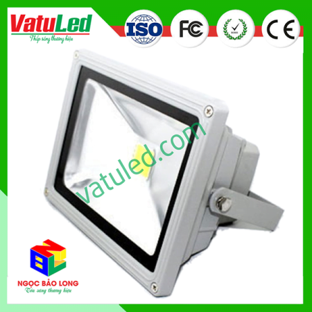 den-pha-led-loai-tot-du-watt-vo-xam