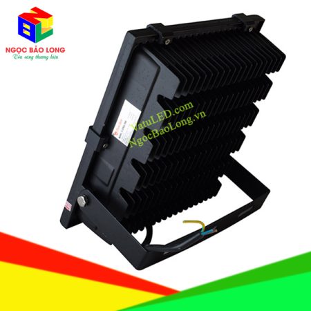 den-pha-led-rang-dong-30w-50w-tot-gia-re