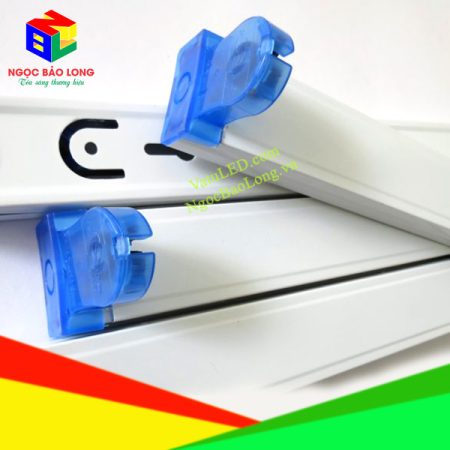 mang-den-don-tuyp-led-1m2-dau-xanh-gia-re