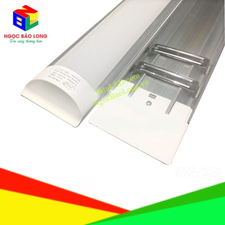 den-tuyp-led-ban-nguyet-sieu-sang-gia-re