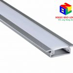 Bộ U Nhôm có tai kèm chụp mặt trước và 2 đầu