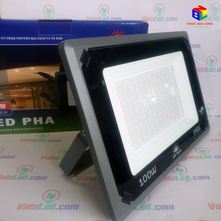 den-pha-smd-hang-at-100w