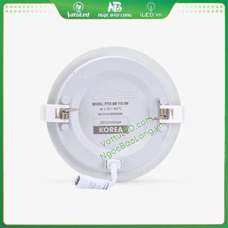 Mặt sau đèn LED âm trần Rạng Đông Panel tròn 9W đổi màu, có thông số kỹ thuật và tai gài lắp đặt.